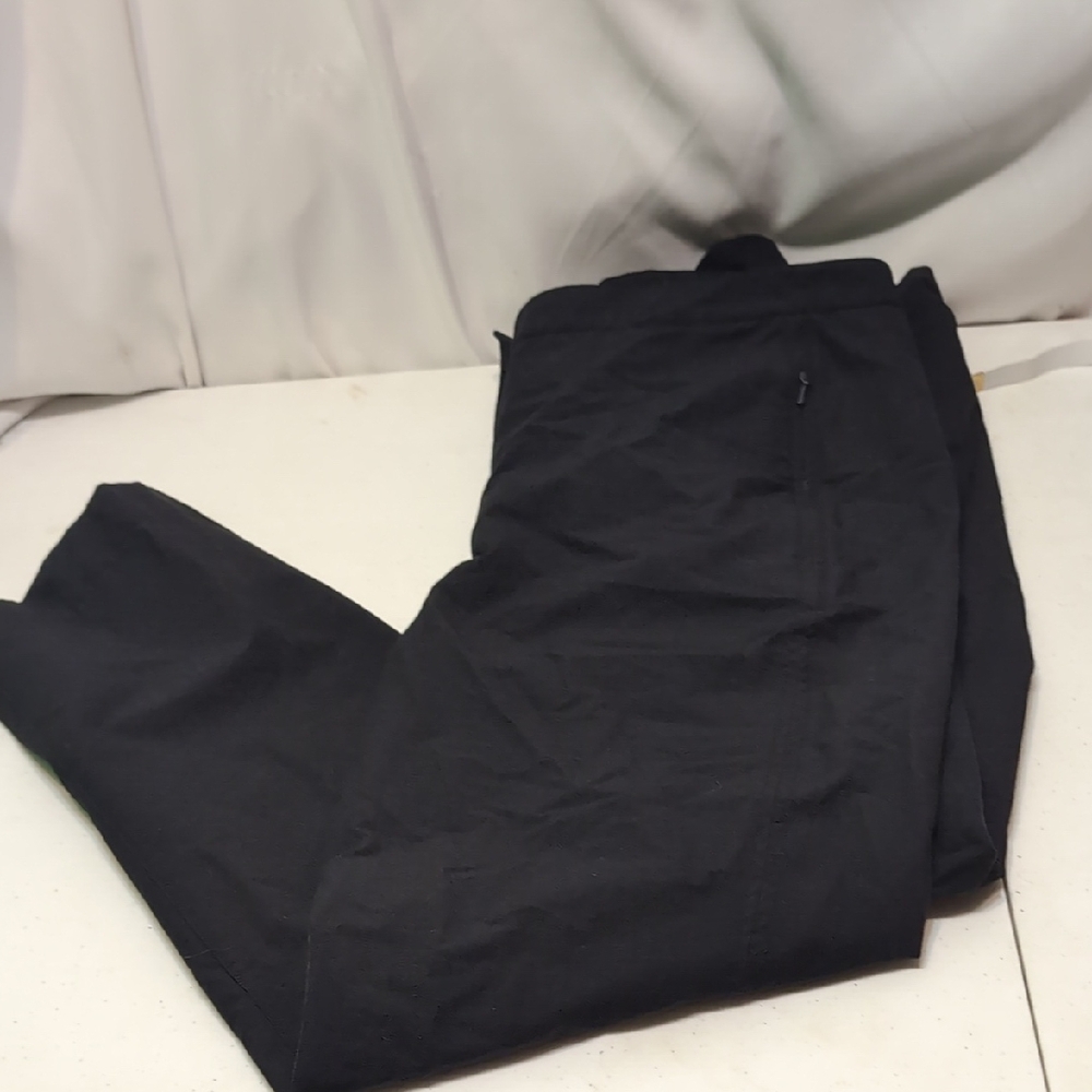 Women's Black L.L. Bean Nylon Outdoor Pants Zip Pockets Hiking Camping Sz 12